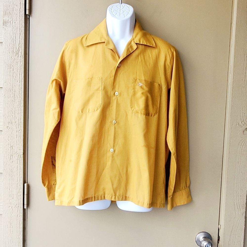 1960s 1970s Vintage Super Spun Permant Press Gold Kentfield Button down Shirt